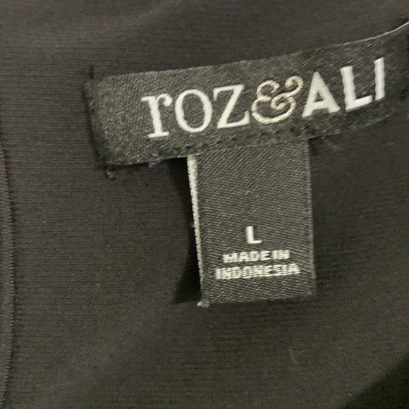 Rozv& Ali black sleeveless blouse with ruched tie at hip - Picture 2 of 4